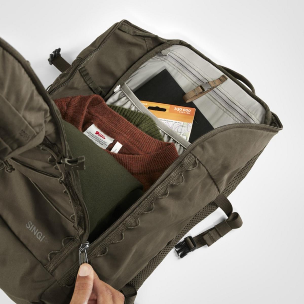 FjallRaven Singi 28L Versatile & Hardwearing Backpack - Dark Olive FjallRaven Singi 28L Versatile & Hardwearing Backpack - Dark Olive