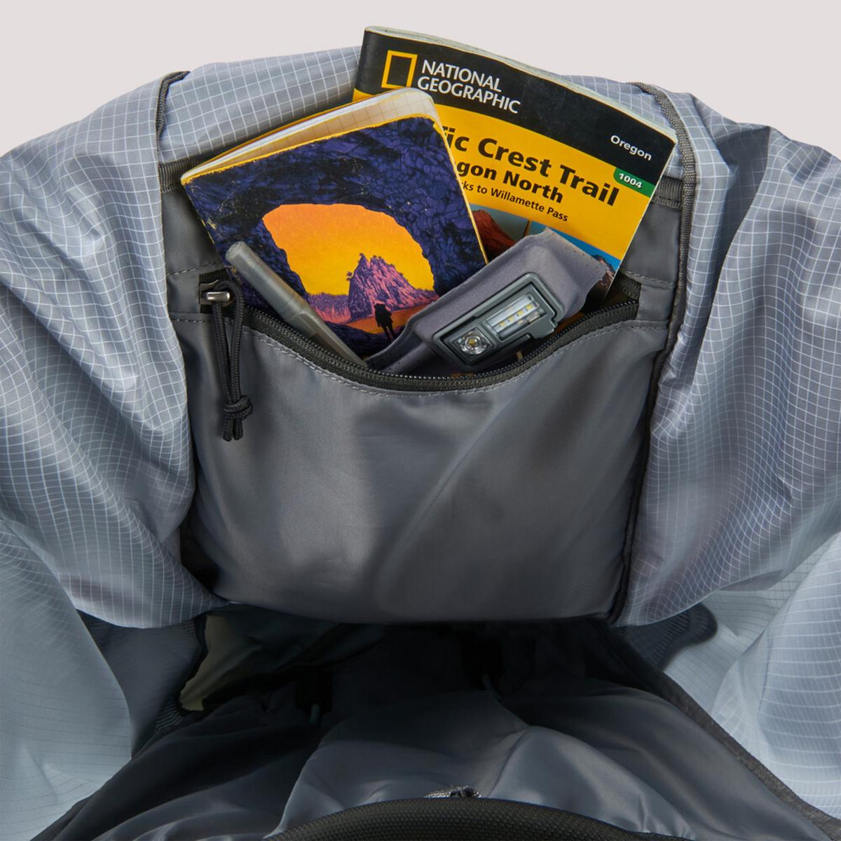 Sierra Designs Flex Trail 40-60L Expandable Volume Ultralight Backpack Sierra Designs Flex Trail 40-60L Expandable Volume Ultralight Backpack