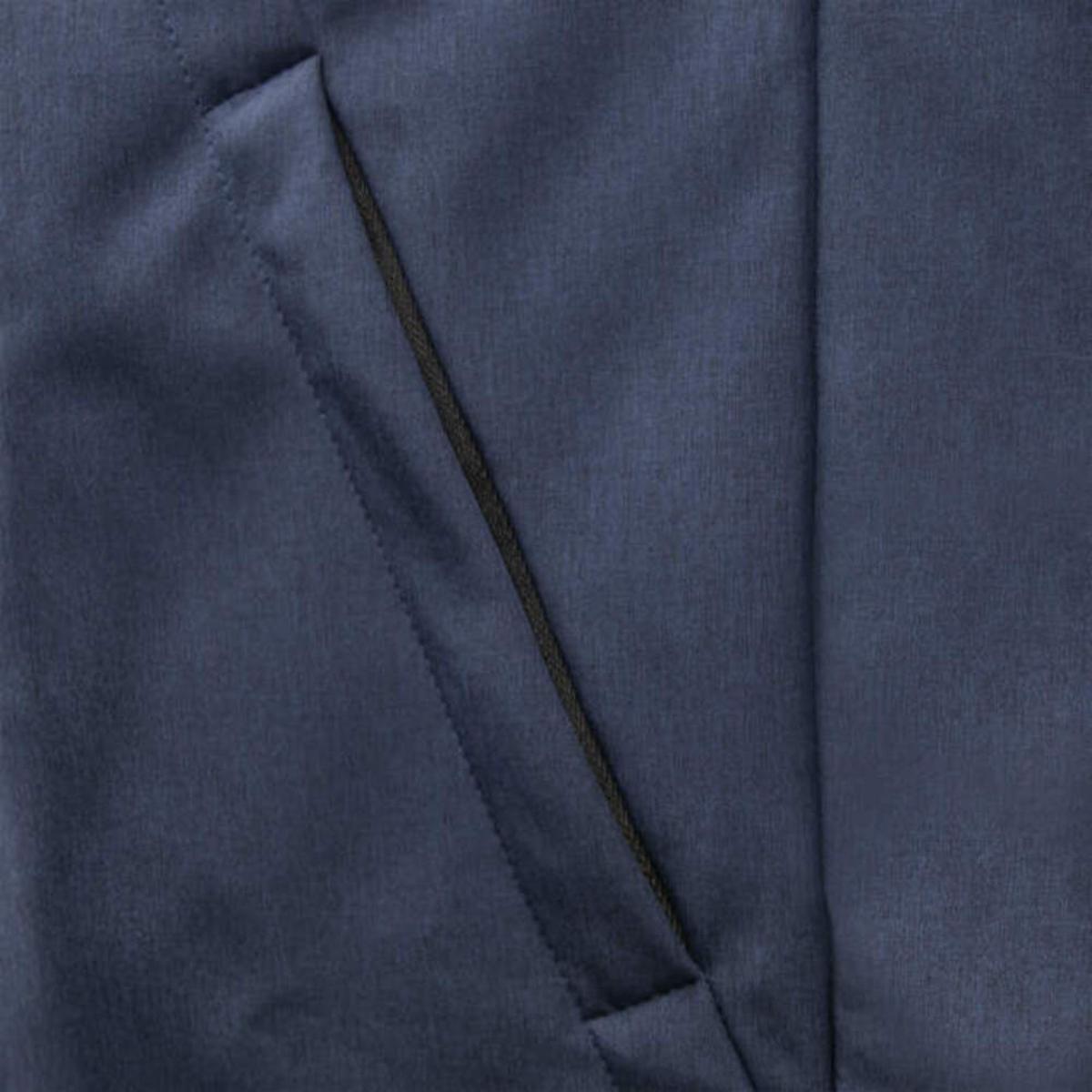 DeWalt Men's Heated Soft Shell Kitted Jacket with Battery DeWalt Men's Heated Soft Shell Kitted Jacket with Battery