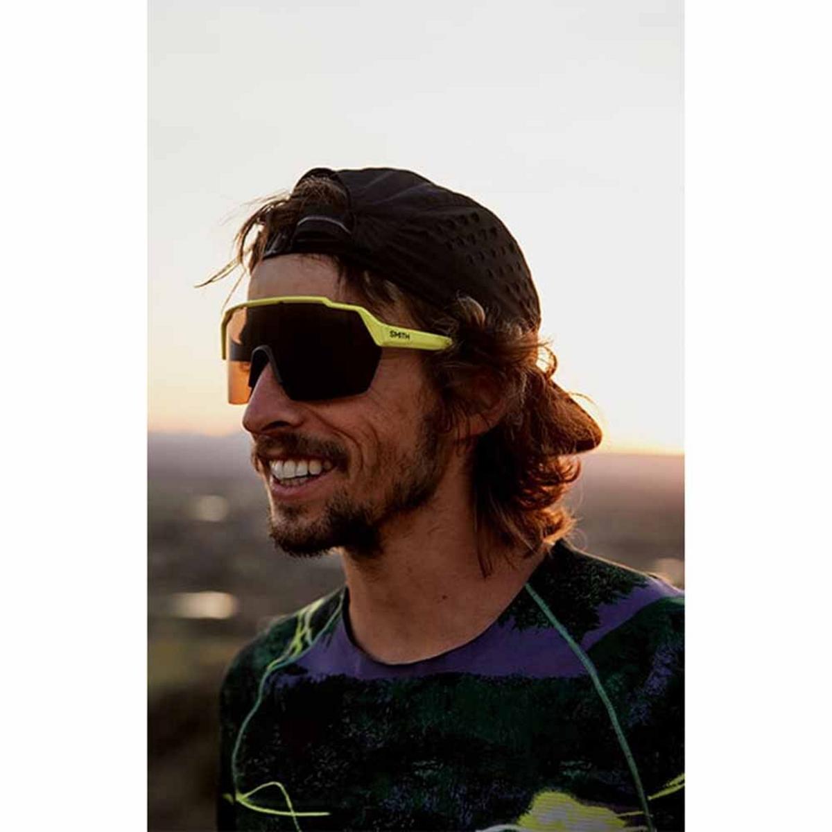 Smith Optics Shift Split Mag Sunglasses ChromaPop Photochromic Brown Opal - Matte Tortoise Frame Smith Optics Shift Split Mag Sunglasses ChromaPop Photochromic Brown Opal - Matte Tortoise Frame