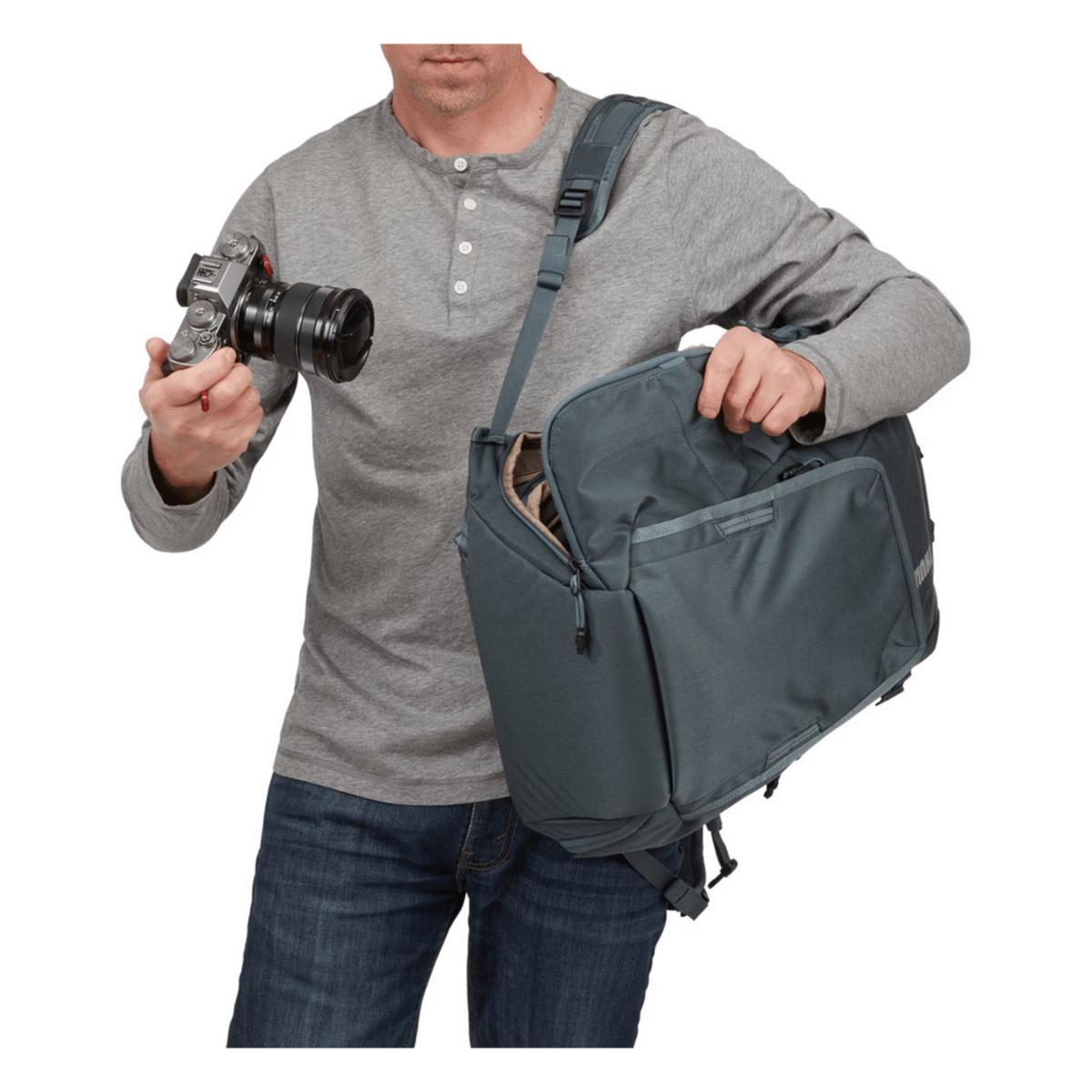 Thule Covert Camera DSLR 24L Backpack Thule Covert Camera DSLR 24L Backpack