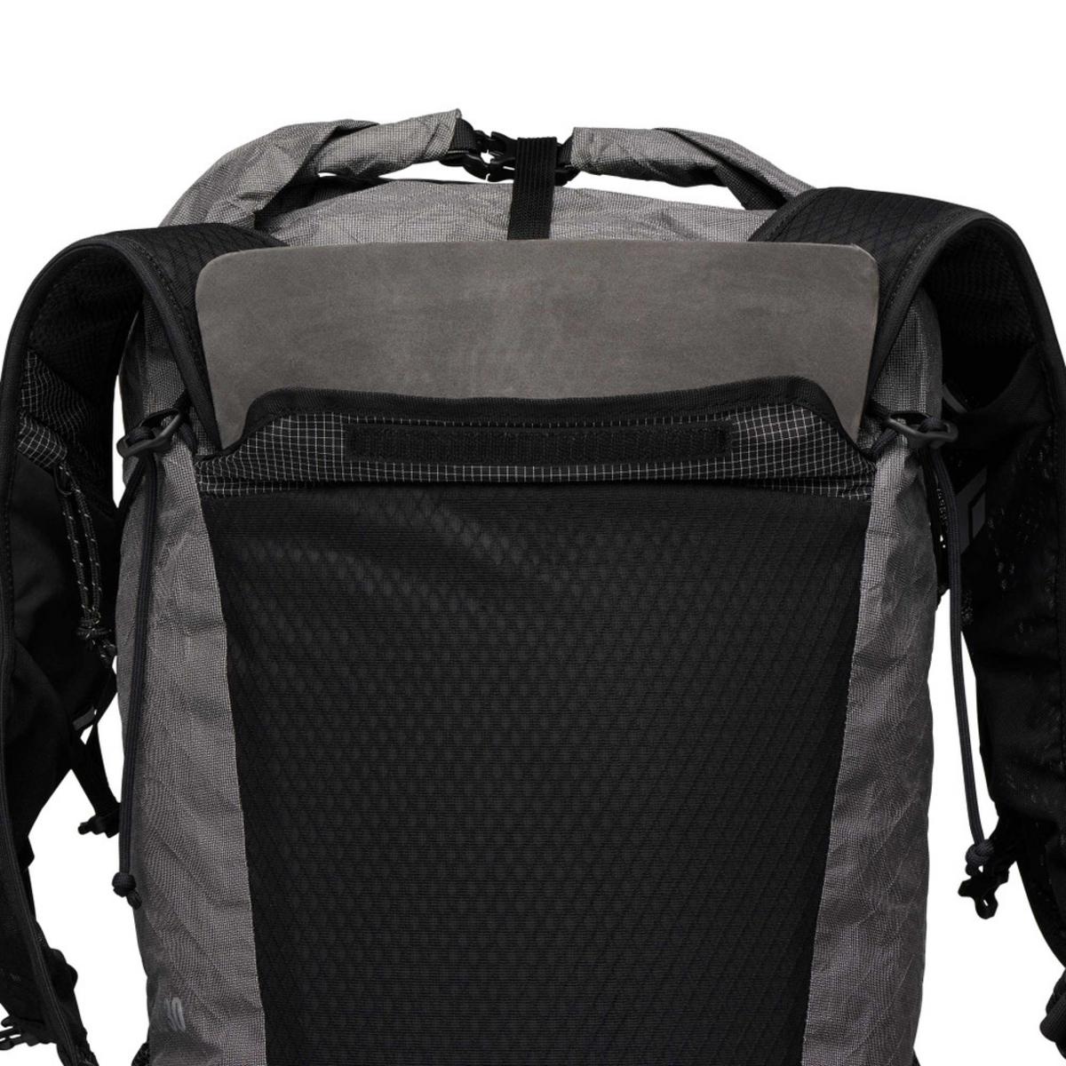Black Diamond Beta Light 30 Backpack Black Diamond Beta Light 30 Backpack