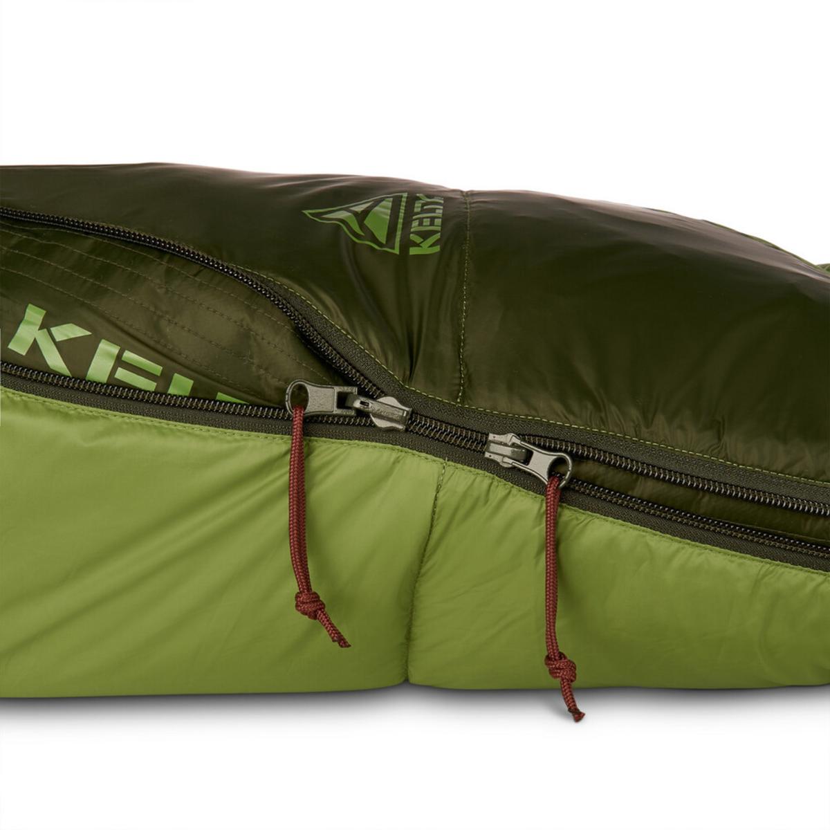 Kelty Cosmic 40 Deg 550 Down Sleeping Bag - Regular Kelty Cosmic 40 Deg 550 Down Sleeping Bag - Regular