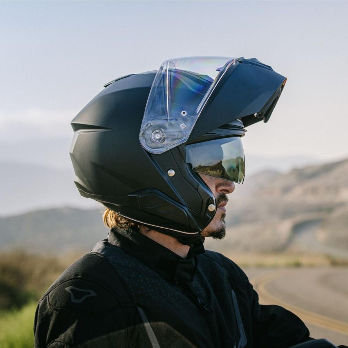 HJC I91 Helmet with Flip-Up Visor - Semi Flat Black HJC I91 Helmet with Flip-Up Visor - Semi Flat Black