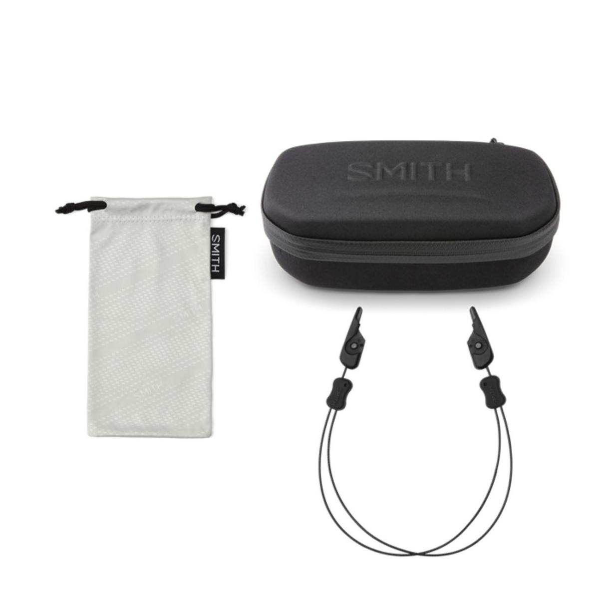 Smith Optics Redding 2 Sunglasses ChromaPop Glass Polarized Blue Mirror - Matte Black Frame Smith Optics Redding 2 Sunglasses ChromaPop Glass Polarized Blue Mirror - Matte Black Frame