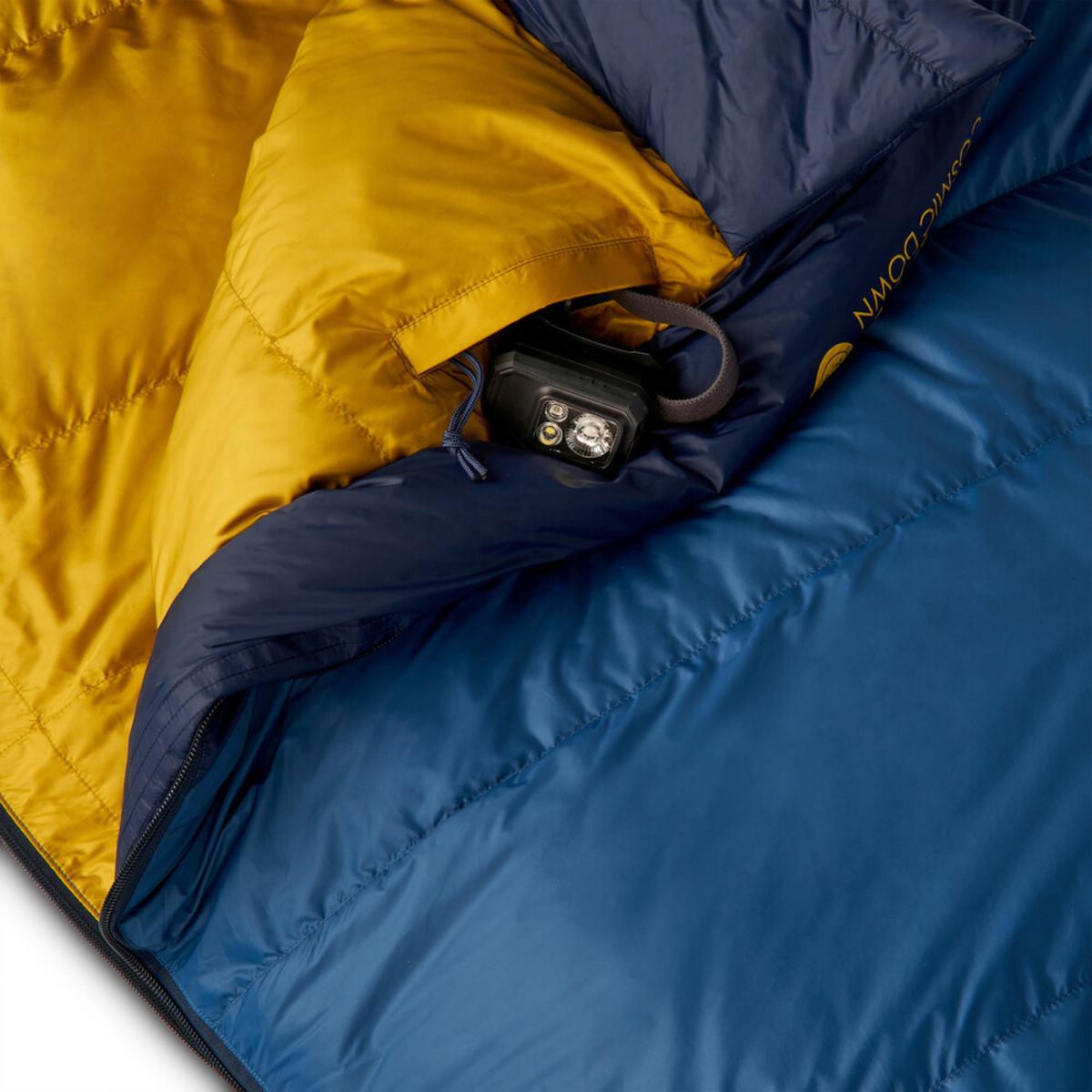 Kelty Cosmic 20 Deg 550 Down Sleeping Bag - Regular Kelty Cosmic 20 Deg 550 Down Sleeping Bag - Regular