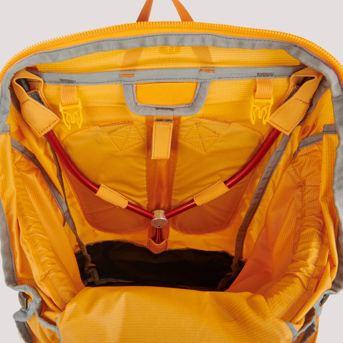 Sierra Designs Flex Capacitor 40-60 Lightweight Backpack Sierra Designs Flex Capacitor 40-60 Lightweight Backpack