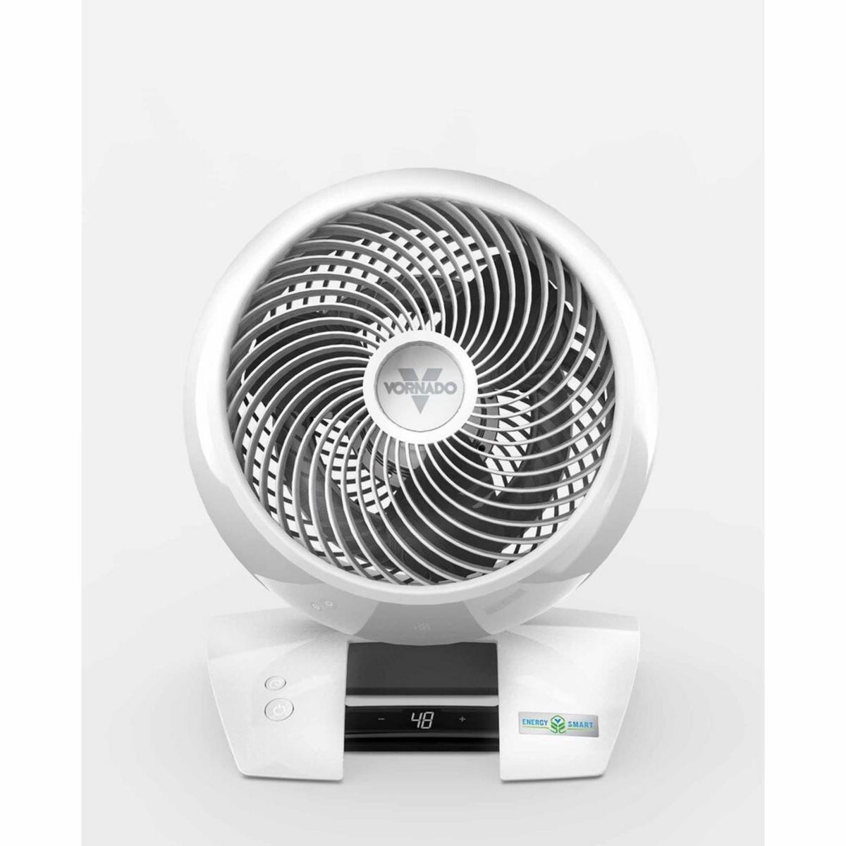 Vornado 6303DC Energy Smart Medium Air Circulator - Ice White Vornado 6303DC Energy Smart Medium Air Circulator - Ice White