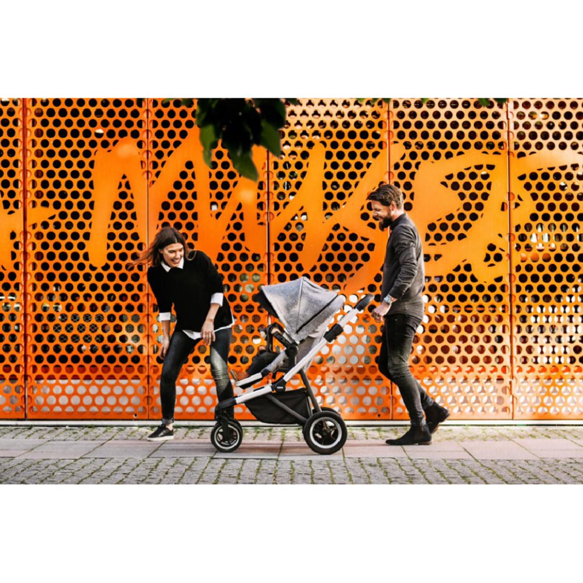Thule Sleek City Stroller - Gray Melange/Black Thule Sleek City Stroller - Gray Melange/Black