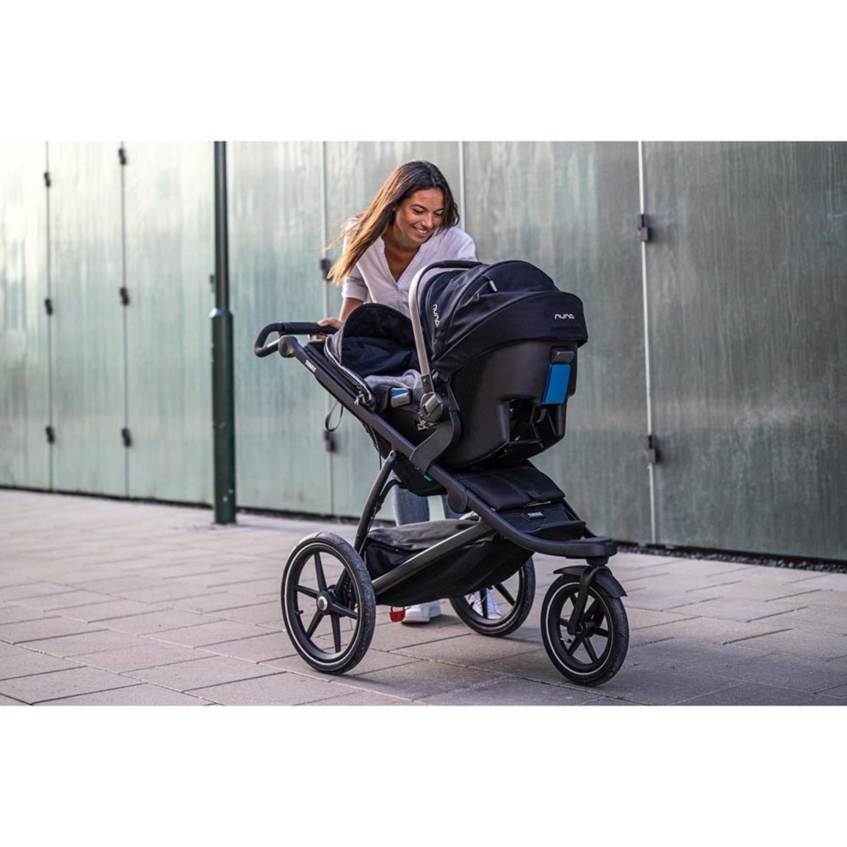 Thule Urban Glide 2 Stroller - Black-on-Black Thule Urban Glide 2 Stroller - Black-on-Black