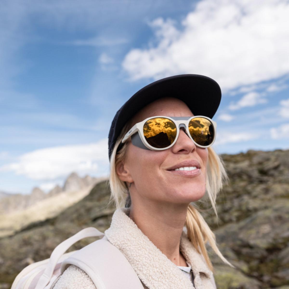 Smith Optics Venture Sunglasses ChromaPop Glacier Photochromic Copper Gold Mirror - Matte Bone Frame Smith Optics Venture Sunglasses ChromaPop Glacier Photochromic Copper Gold Mirror - Matte Bone Frame