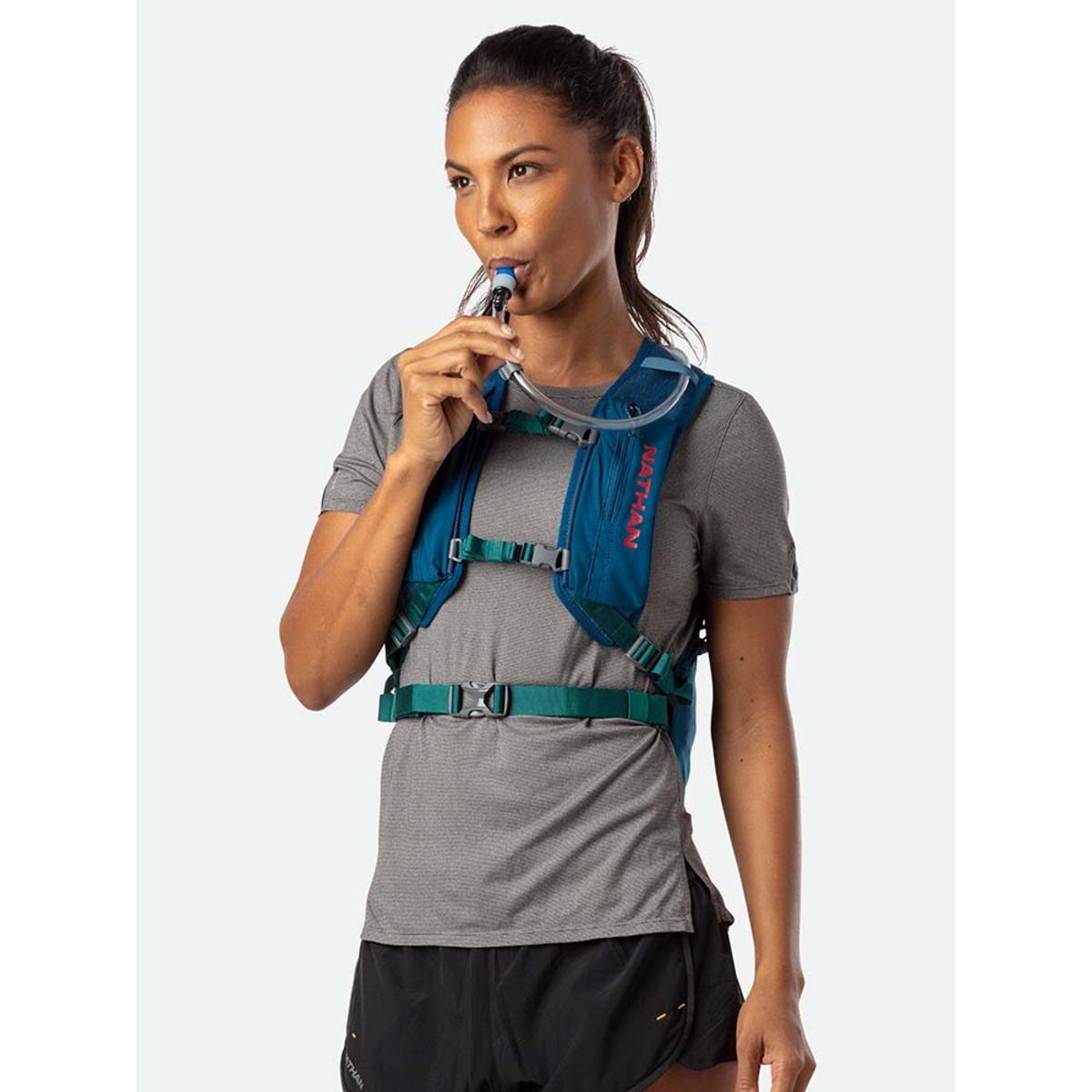 Nathan Unisex Crossover 15 Liter Hydration Pack Nathan Unisex Crossover 15 Liter Hydration Pack