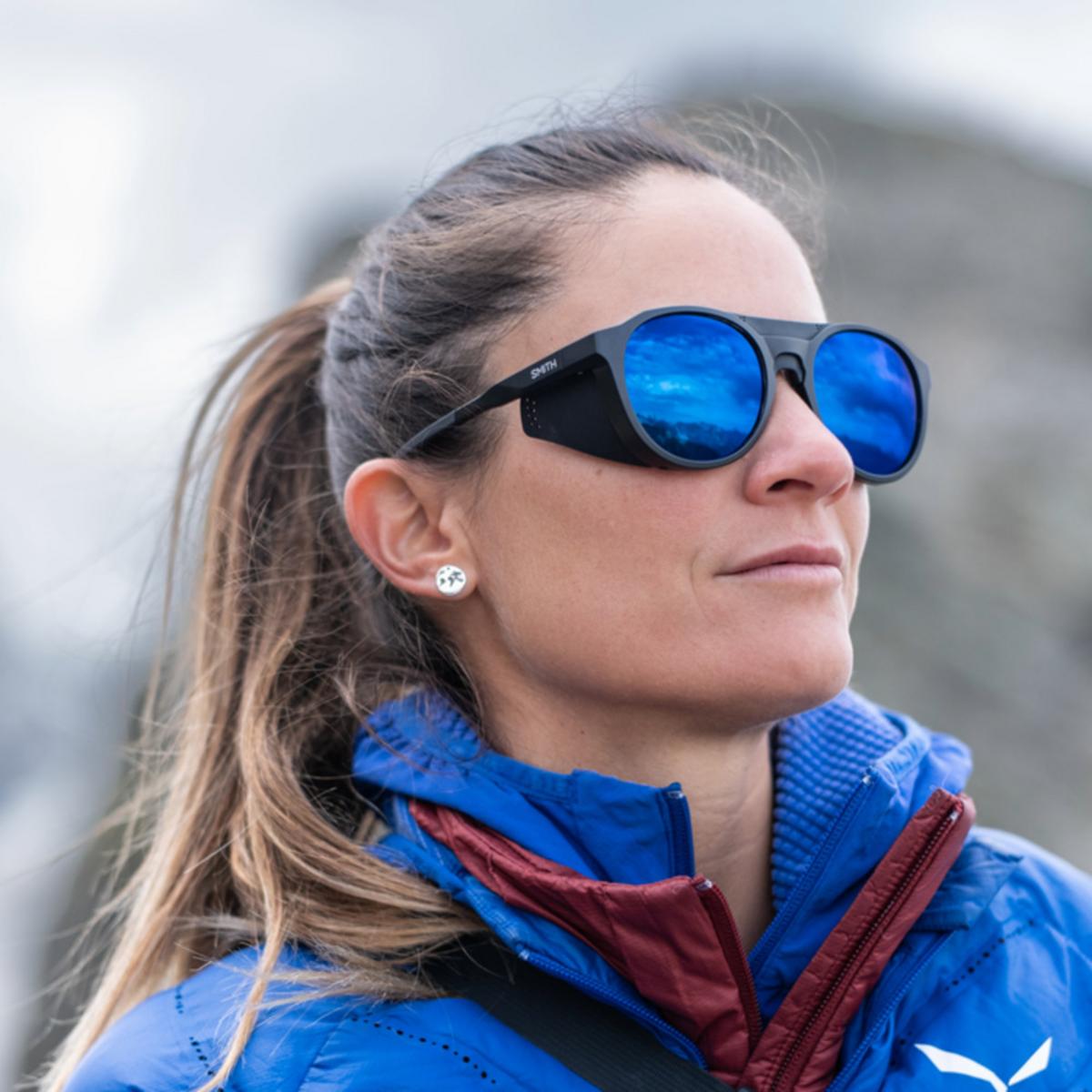 Smith Optics Venture Sunglasses ChromaPop Glacier Photochromic Copper Blue Mirror - Matte Black Frame Smith Optics Venture Sunglasses ChromaPop Glacier Photochromic Copper Blue Mirror - Matte Black Frame
