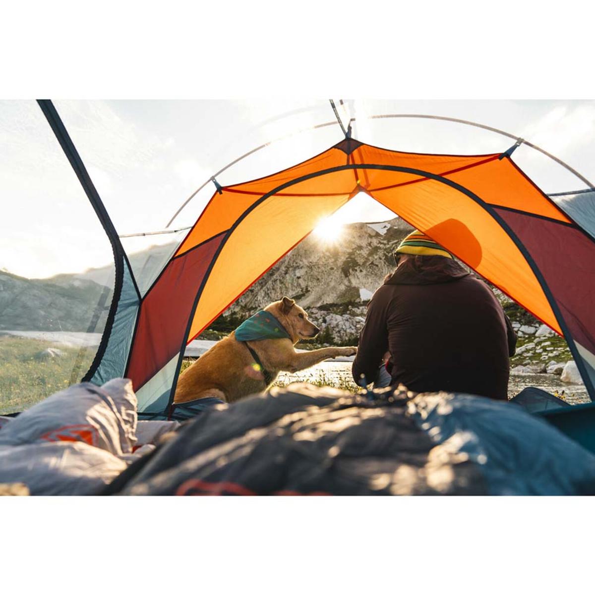 Kelty Women's Cosmic Synthetic 20 Deg Sleeping Bag Kelty Women's Cosmic Synthetic 20 Deg Sleeping Bag