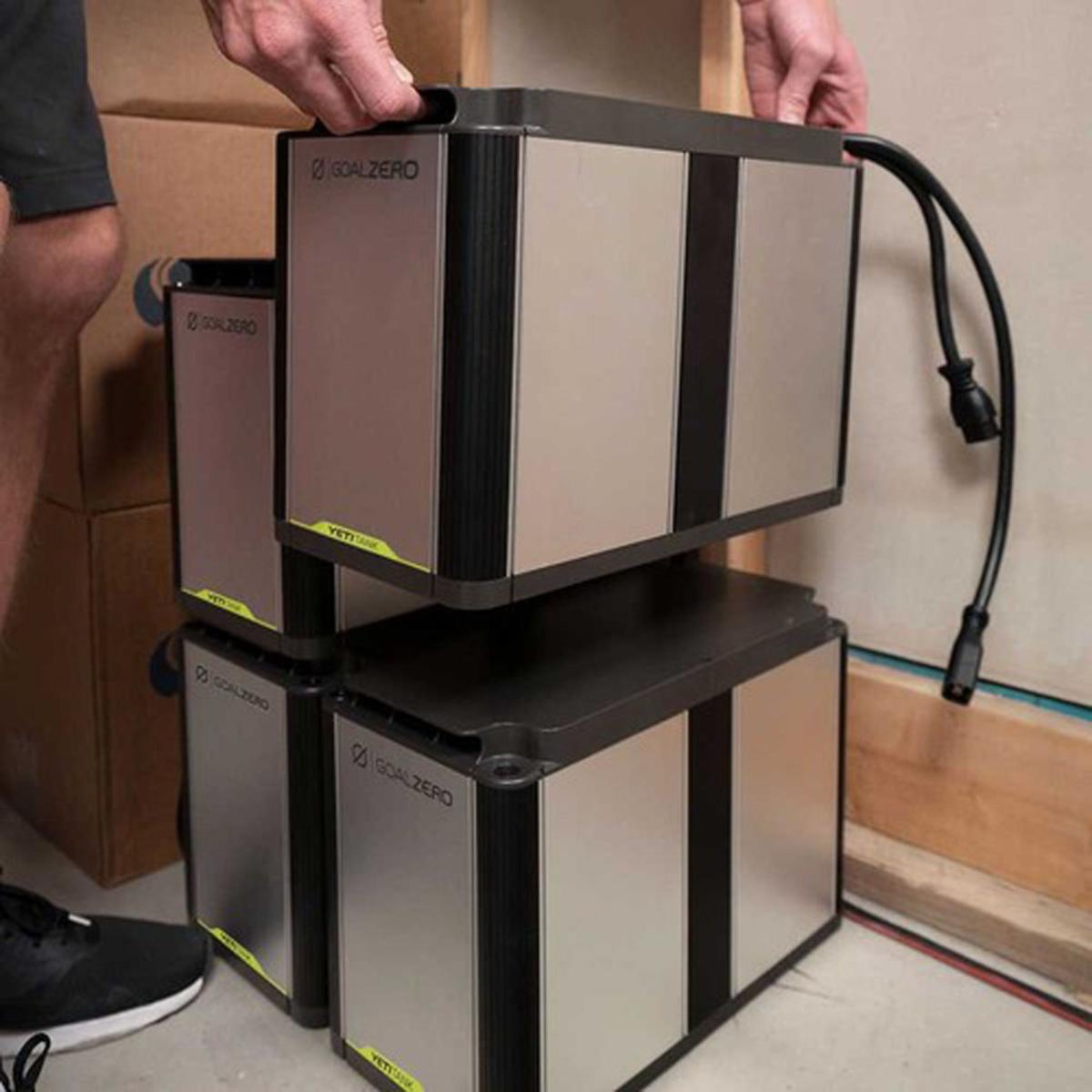 Goal Zero Yeti Tank 12V Expansion Battery Goal Zero Yeti Tank 12V Expansion Battery