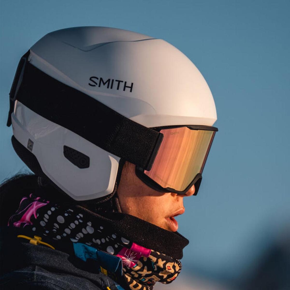 Smith Optics Squad MAG Goggles ChromaPop Everyday Rose Gold Mirror - Black Frame Smith Optics Squad MAG Goggles ChromaPop Everyday Rose Gold Mirror - Black Frame