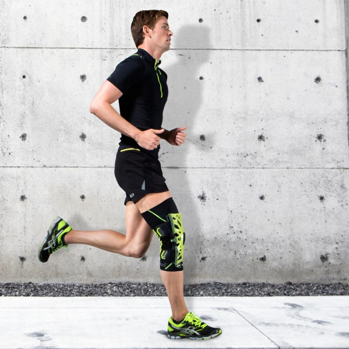 DonJoy Webtech Knee Brace DonJoy Webtech Knee Brace