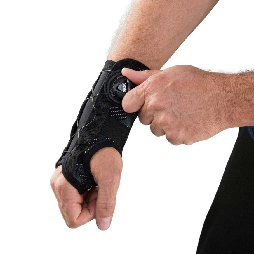 DonJoy Bionic Reel-Adjust Wrist Brace