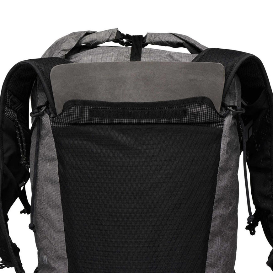 Black Diamond Beta Light 30 Backpack
