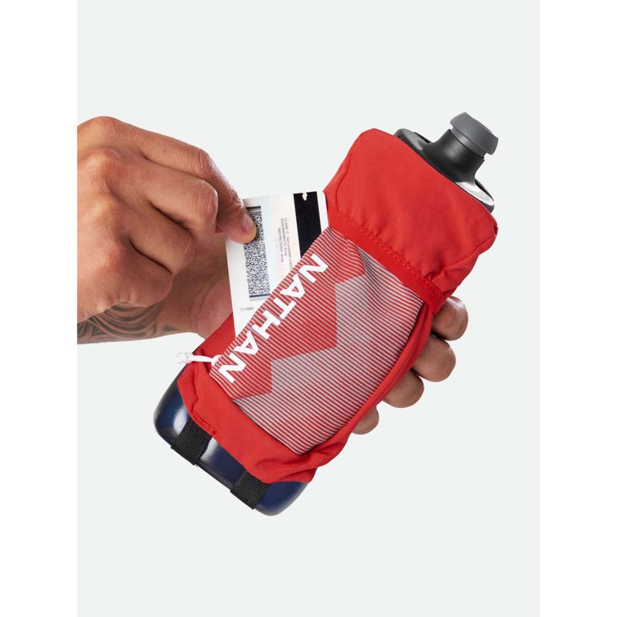 Nathan QuickSqueeze 22oz Handheld