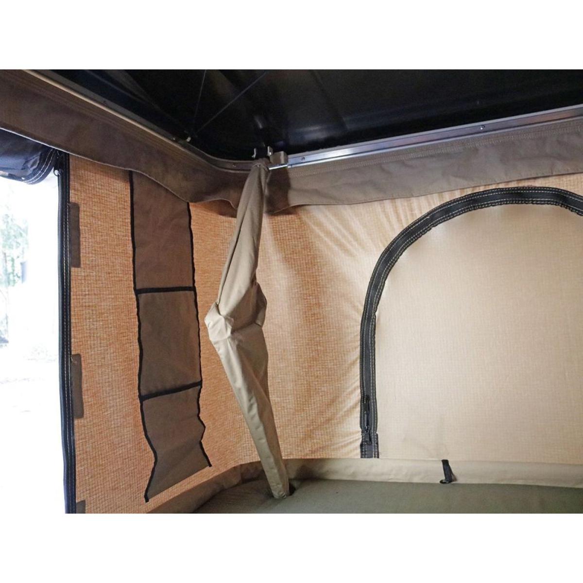 Trustmade Black Hard Shell Beige Rooftop Tent 2mins Setup 100% Waterproof 50mm Mattress